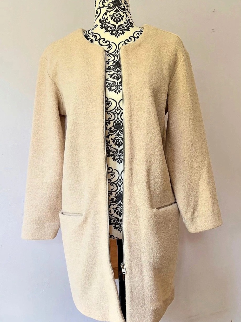 Aritzia Wilfred Fleece Zip Banville Jacket in Cream XXS Like New (Fits XXS to Sm